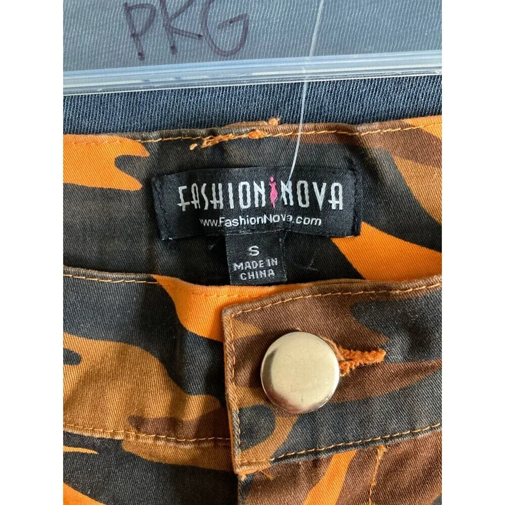 Fashion Nova embrace blend